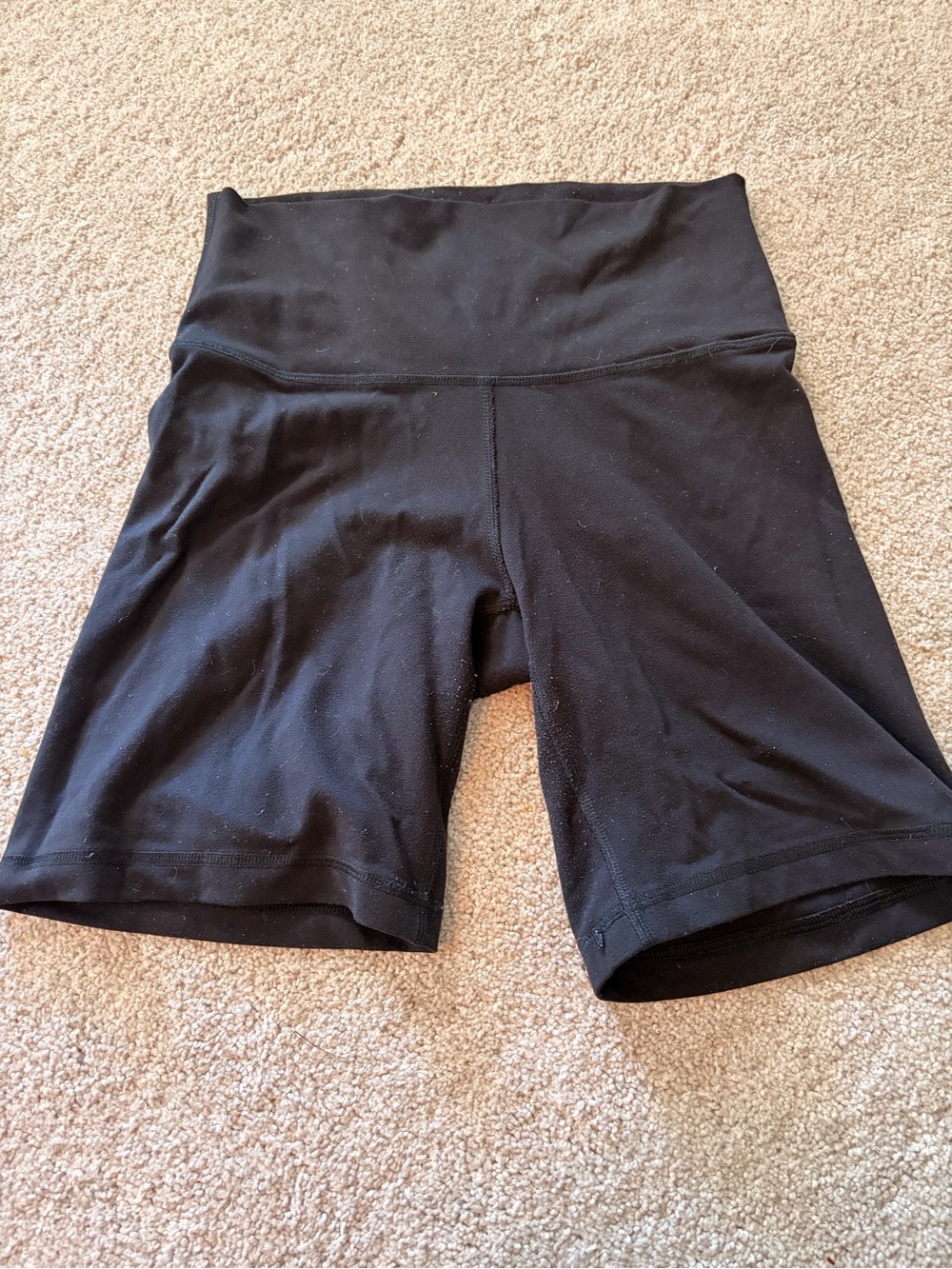 Aritzia TNA Bike Shorts